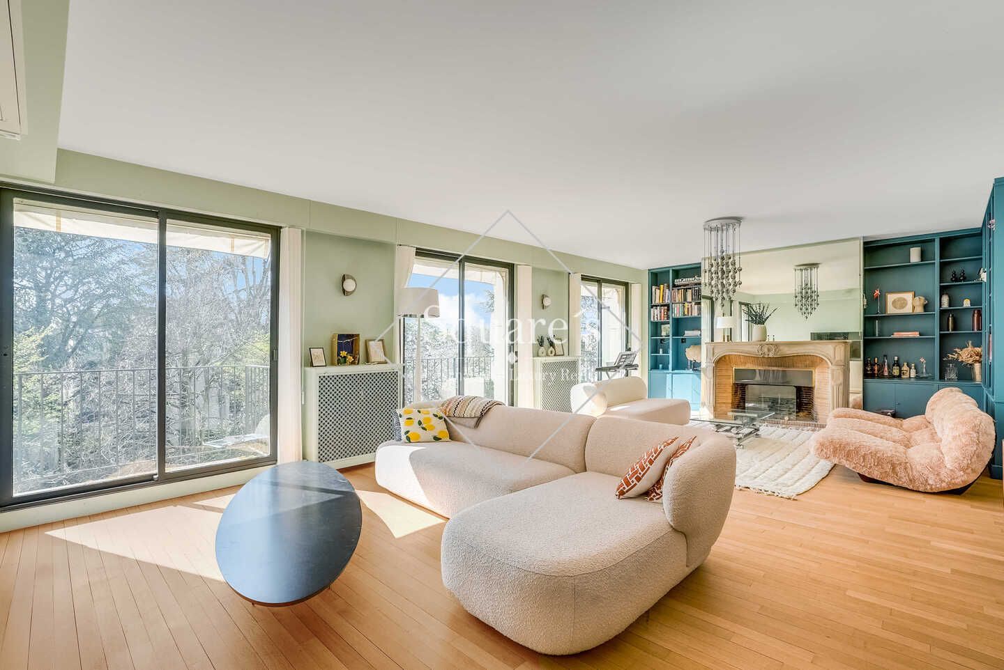 apartment 7 Rooms for sale on Neuilly-sur-Seine (92200)