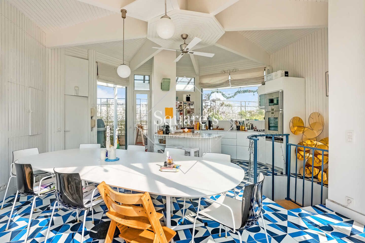 apartment 7 Rooms for sale on Neuilly-sur-Seine (92200)