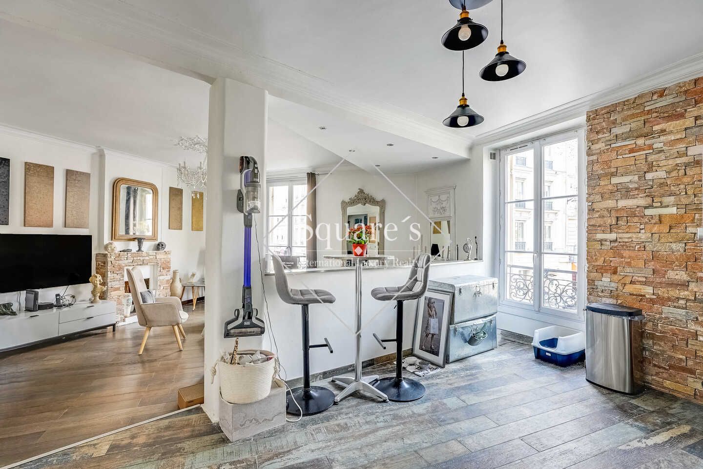 apartment 4 Rooms for sale on Paris 17ème (75017)