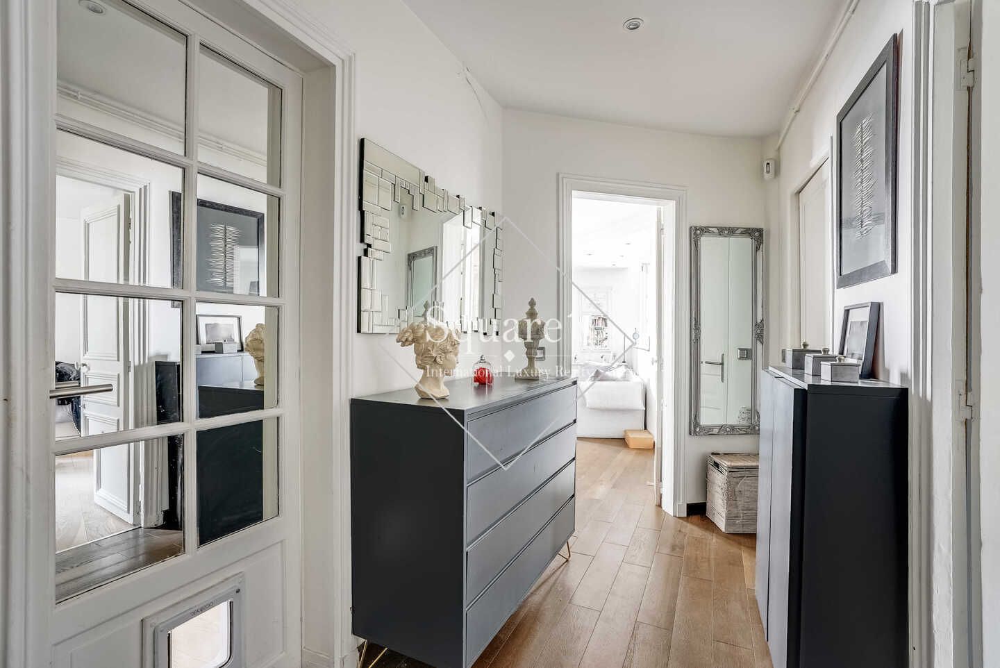 apartment 4 Rooms for sale on Paris 17ème (75017)