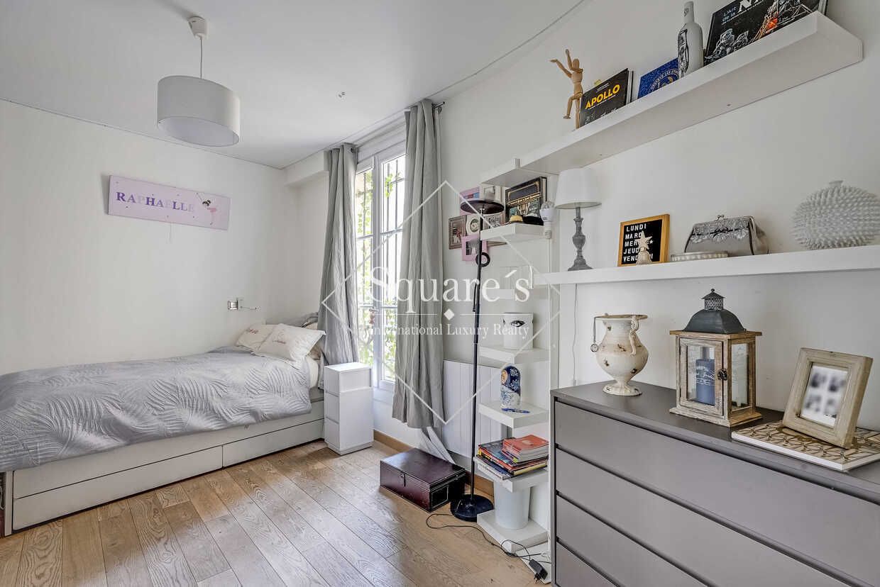 apartment 4 Rooms for sale on Paris 17ème (75017)