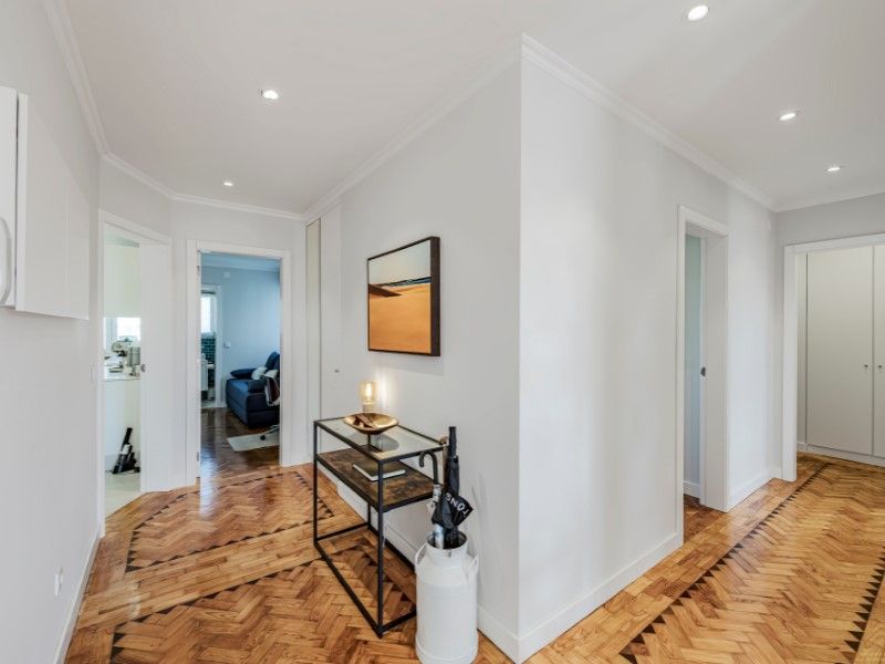 apartment 7 Rooms for sale on Lisboa (1700)