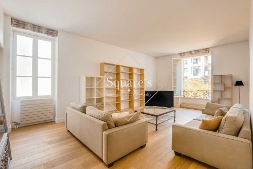 Sale Apartment Neuilly-sur-Seine 5&nbsp;Rooms 117&nbsp;m²