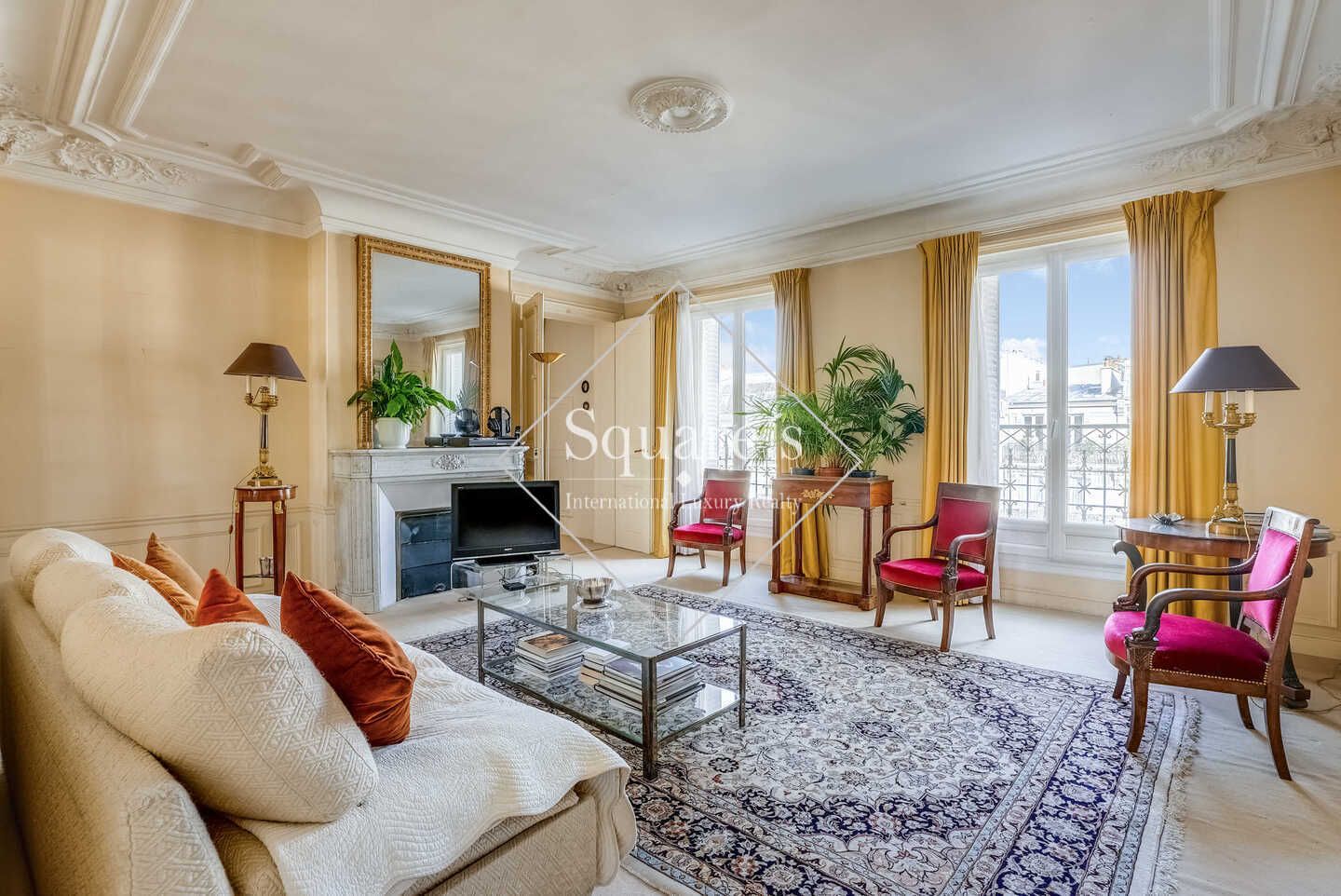 apartment 5 Rooms for sale on Paris 17ème (75017)