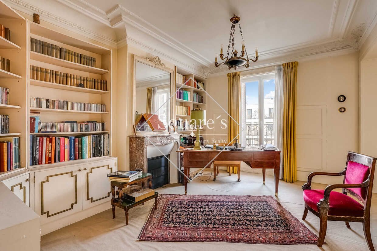 apartment 5 Rooms for sale on Paris 17ème (75017)