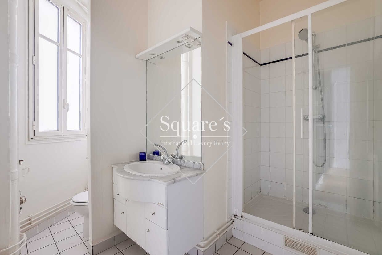 apartment 1 room for sale on Neuilly-sur-Seine (92200)