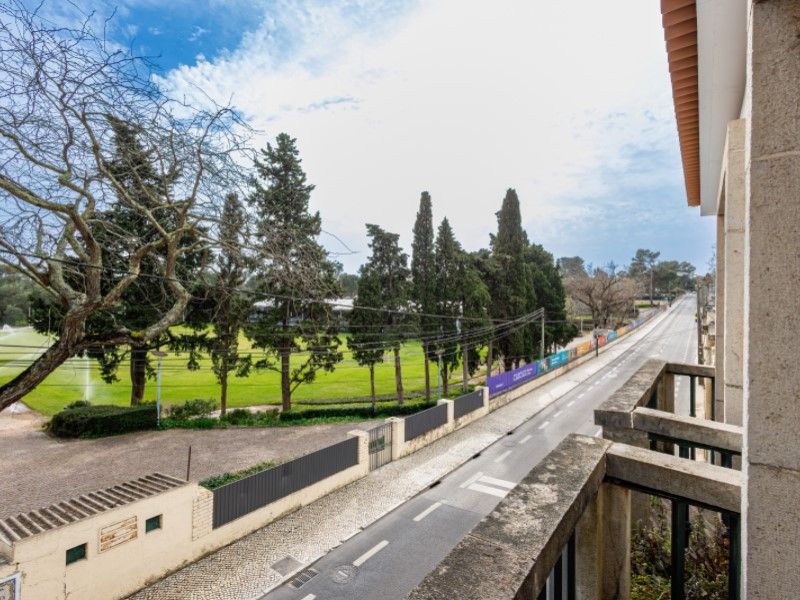 house 14 Rooms for sale on Cascais (2750)