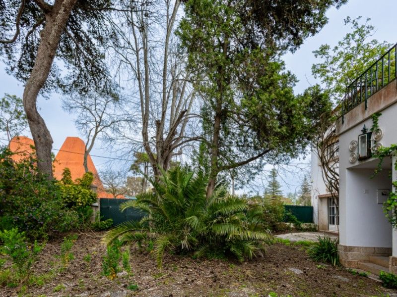 house 14 Rooms for sale on Cascais (2750)