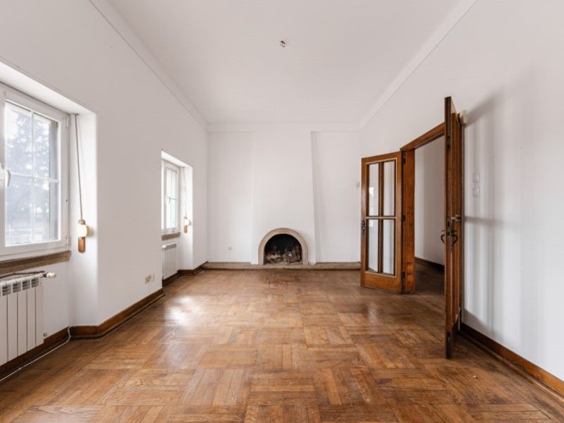 house 14 Rooms for sale on Cascais (2750)