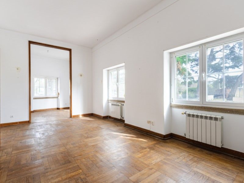 house 14 Rooms for sale on Cascais (2750)