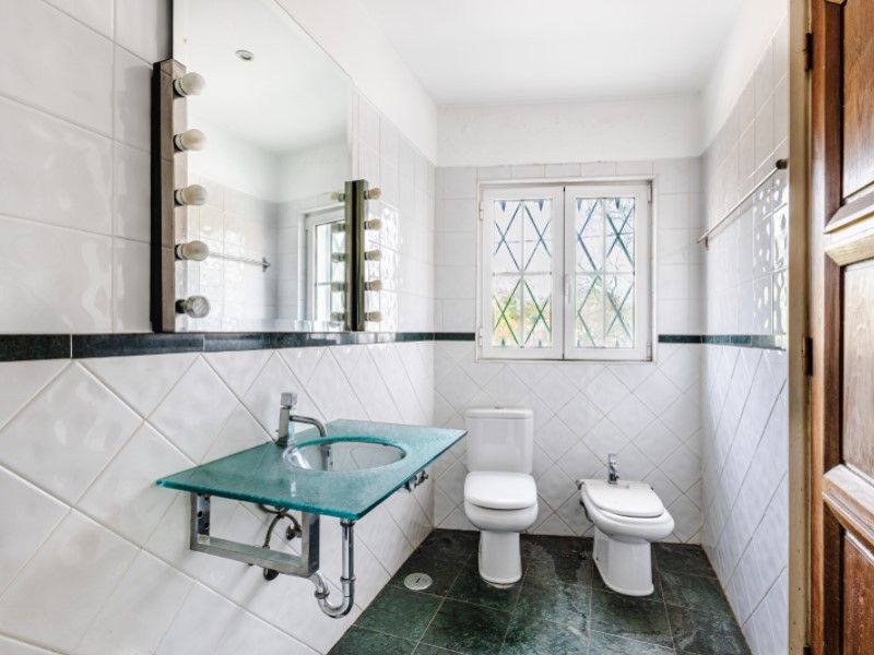 house 14 Rooms for sale on Cascais (2750)