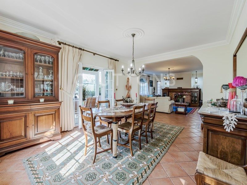 house 9 Rooms for sale on Cascais (2755)