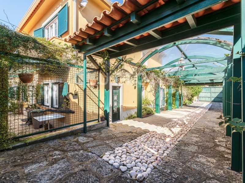 house 9 Rooms for sale on Cascais (2755)