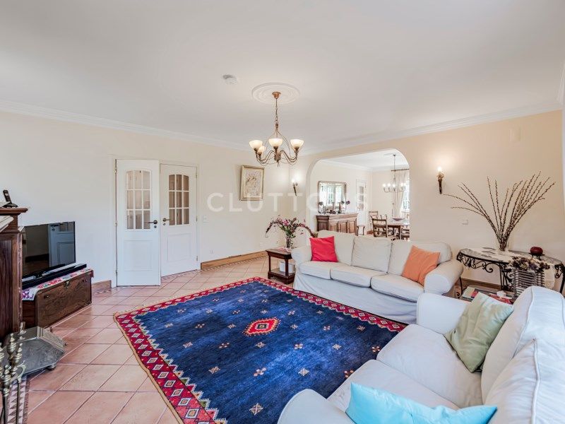 house 9 Rooms for sale on Cascais (2755)