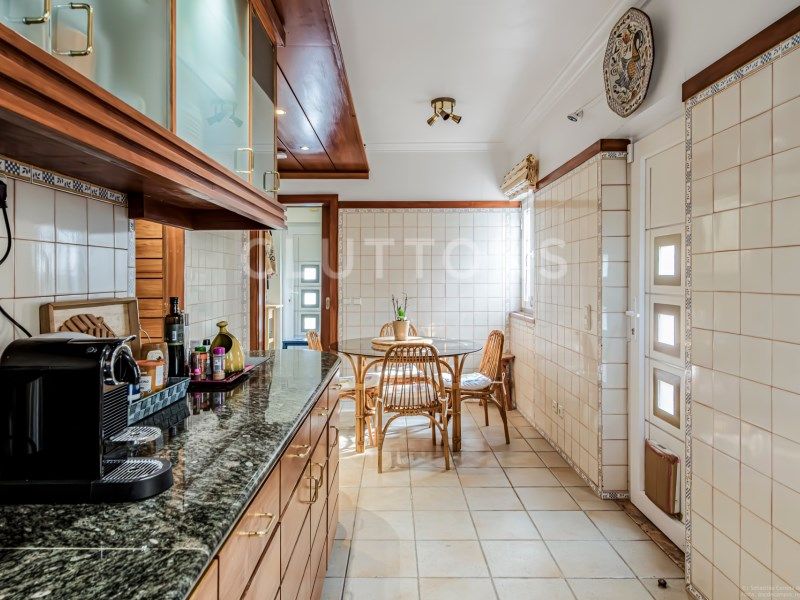 house 9 Rooms for sale on Cascais (2755)