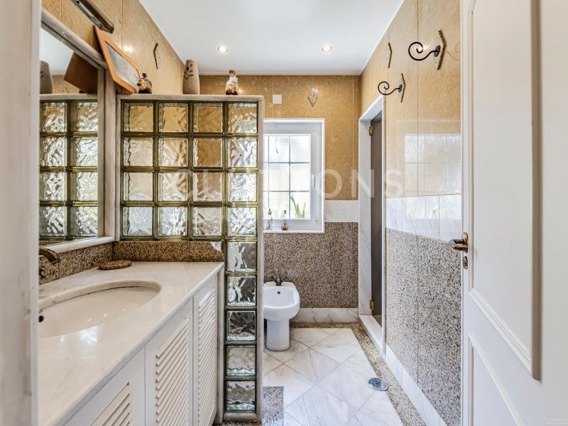 house 9 Rooms for sale on Cascais (2755)