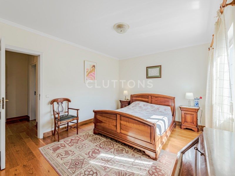house 9 Rooms for sale on Cascais (2755)