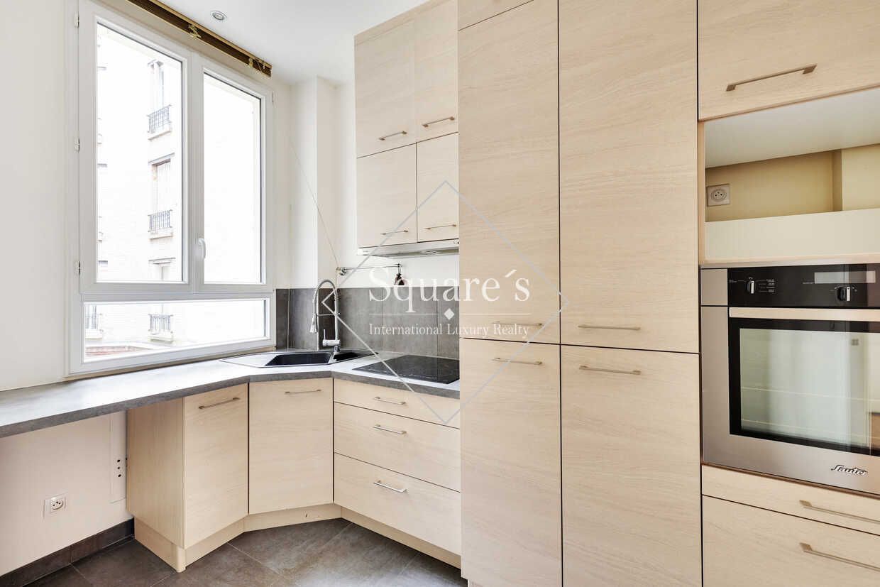 apartment 4 Rooms for sale on Paris 17ème (75017)