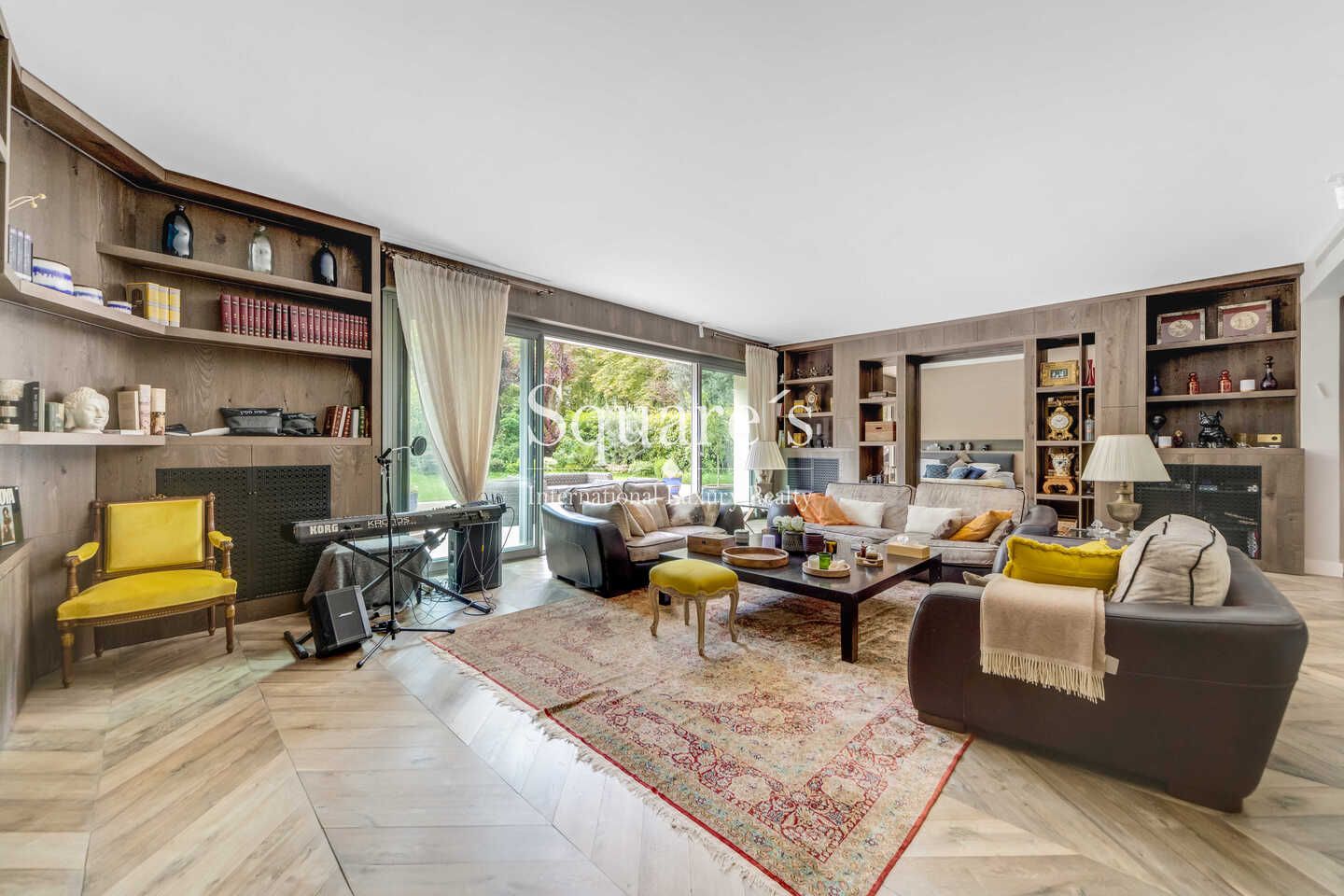 apartment 4 Rooms for sale on Neuilly-sur-Seine (92200)