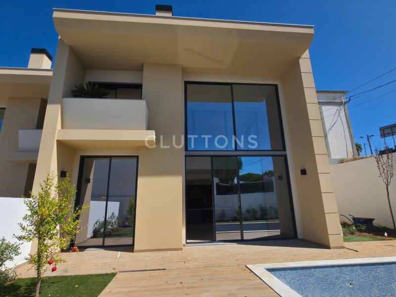 house 10 Rooms for sale on Cascais (2755)