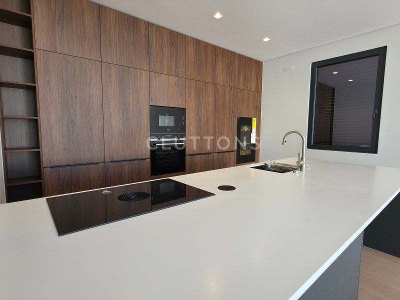 house 10 Rooms for sale on Cascais (2755)