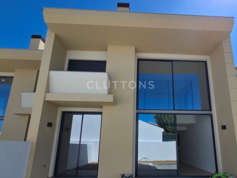 house 10 Rooms for sale on Cascais (2755)