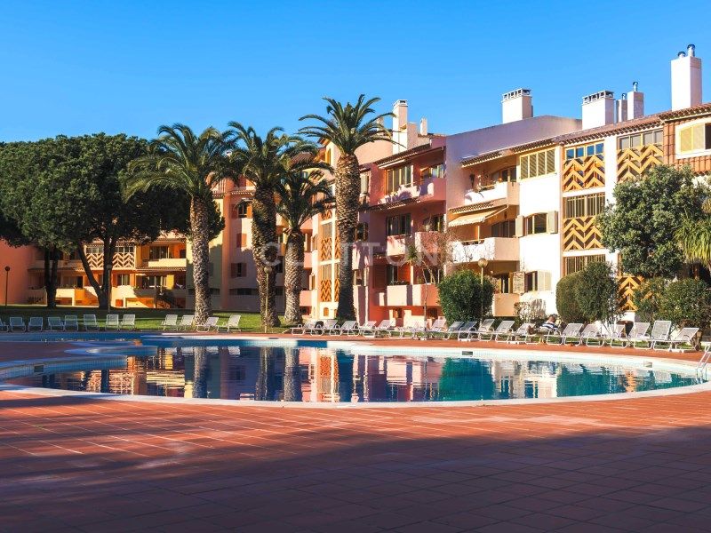 apartment 5 Rooms for sale on Cascais (2750)