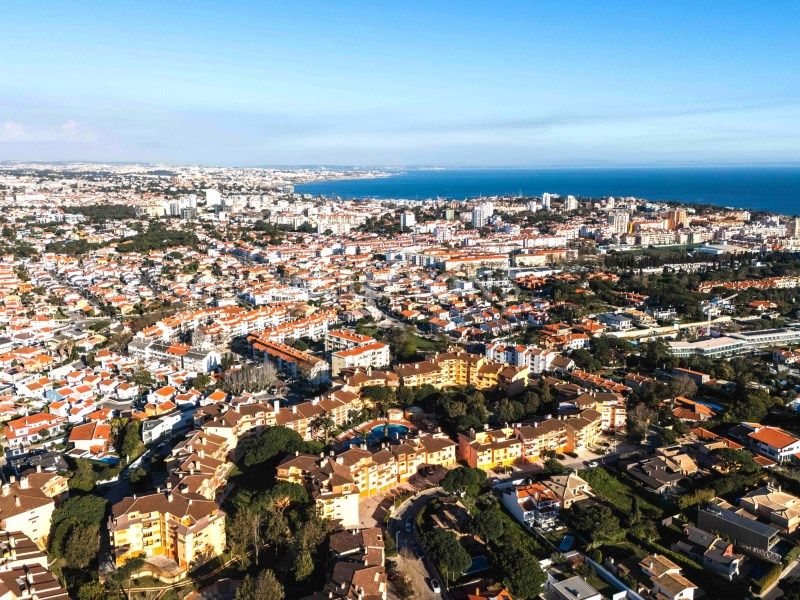 apartment 5 Rooms for sale on Cascais (2750)