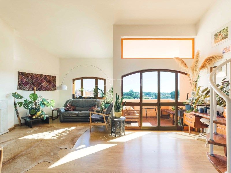 apartment 5 Rooms for sale on Cascais (2750)