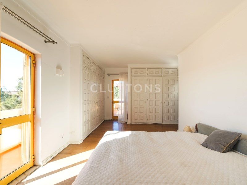 apartment 5 Rooms for sale on Cascais (2750)