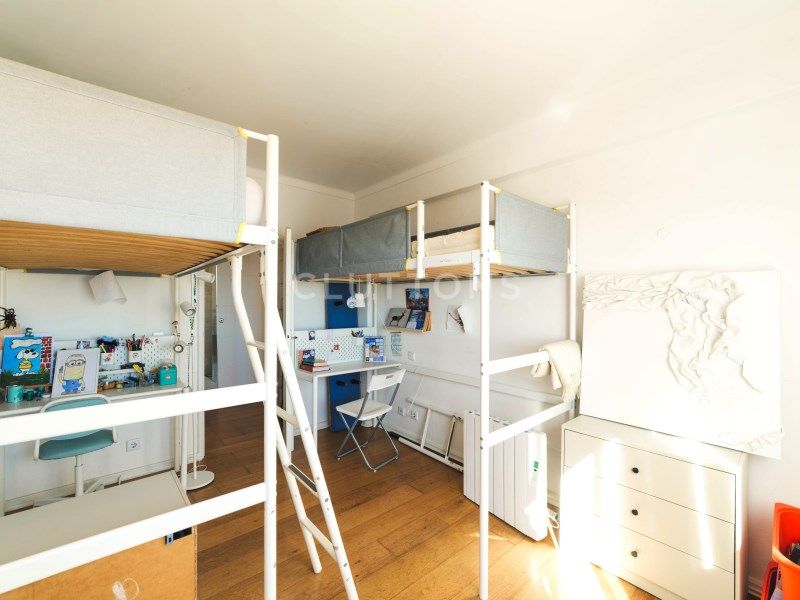 apartment 5 Rooms for sale on Cascais (2750)