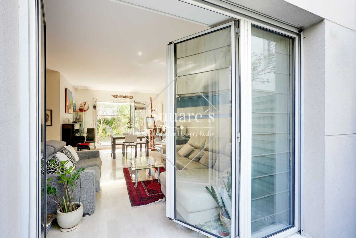 apartment 4 Rooms for sale on Neuilly-sur-Seine (92200)