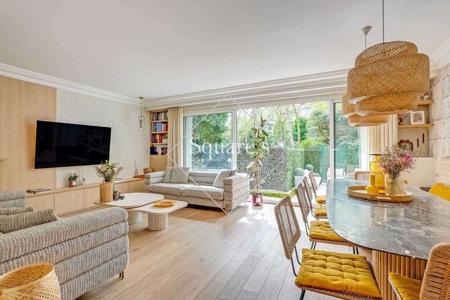 apartment 4 Rooms for sale on Neuilly-sur-Seine (92200)