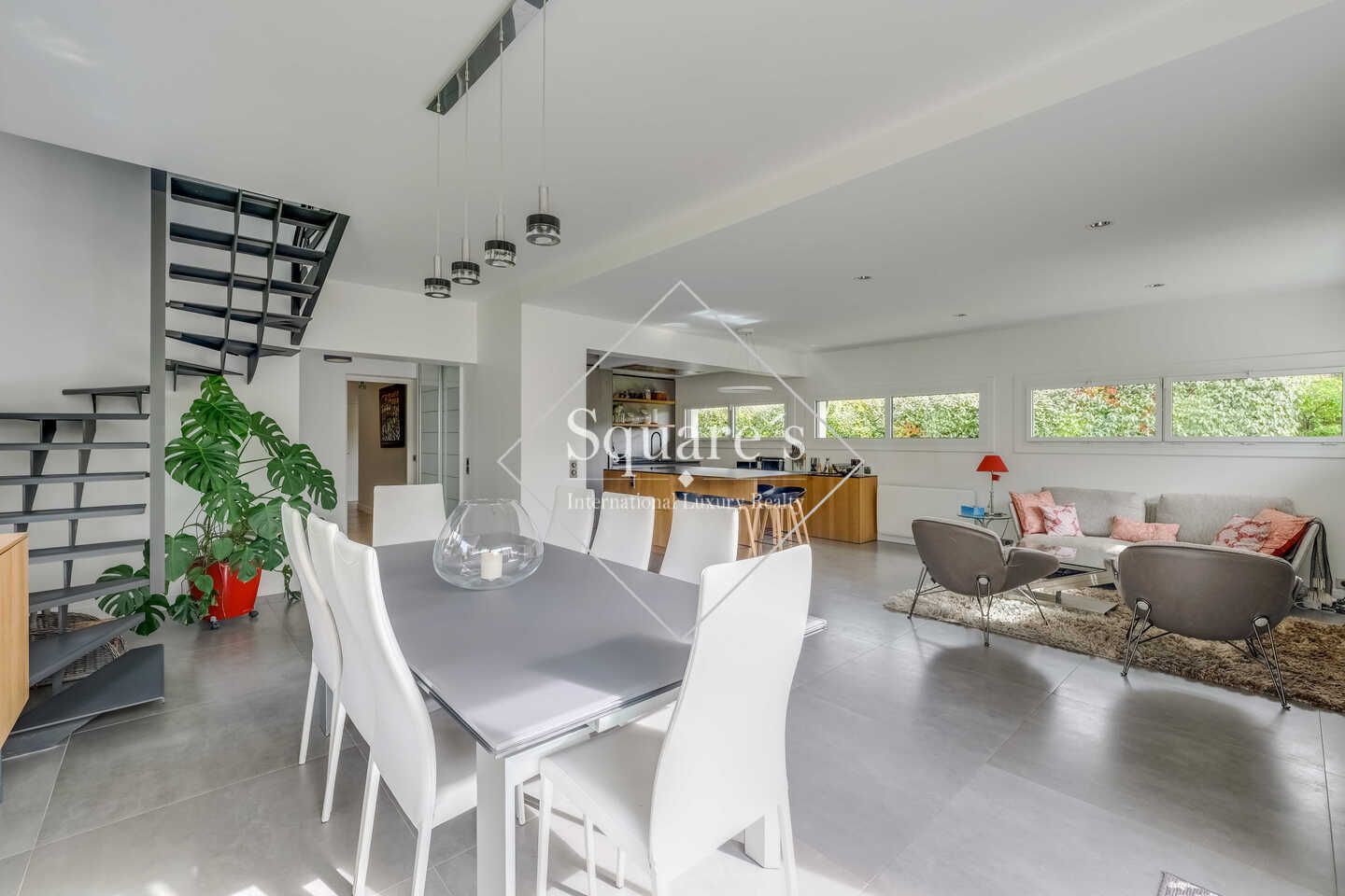 house 8 Rooms for sale on FOURQUEUX (78112)