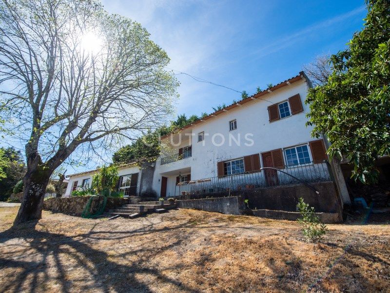 farmhouse 30 Rooms for sale on Celorico da Beira (6360)