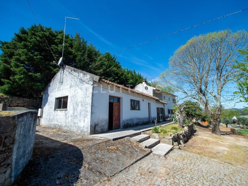 farmhouse 30 Rooms for sale on Celorico da Beira (6360)