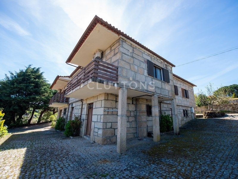 farmhouse 30 Rooms for sale on Celorico da Beira (6360)