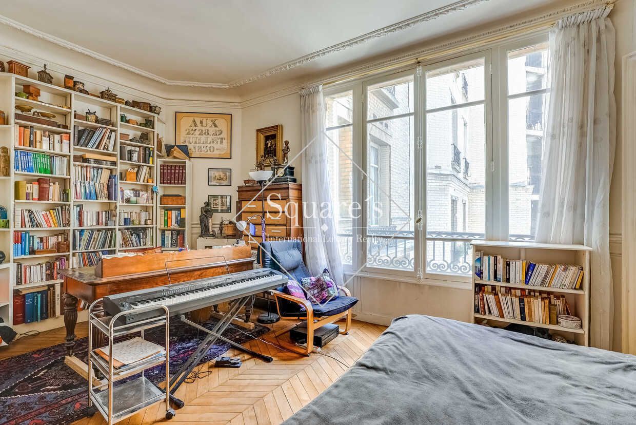 apartment 6 Rooms for sale on Paris 17ème (75017)