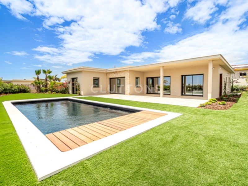 maison 10 Pièces en vente sur Faro (8005)