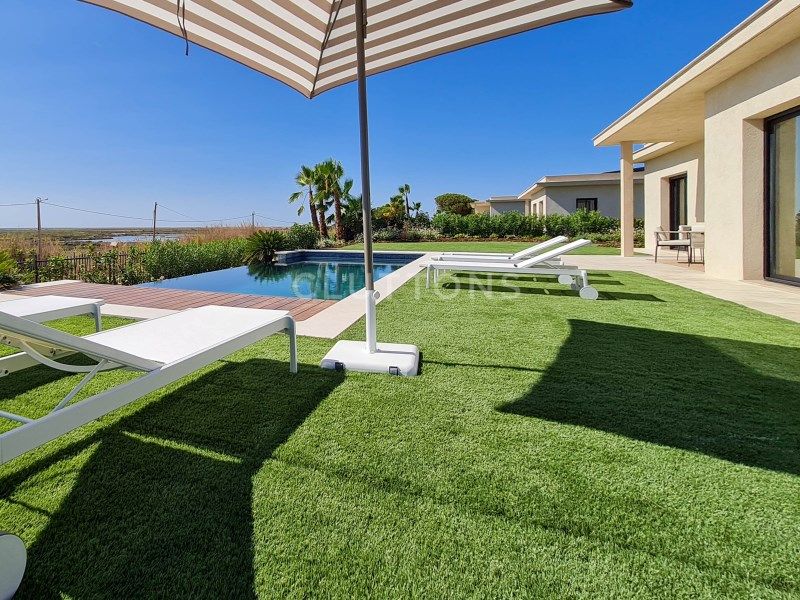 maison 10 Pièces en vente sur Faro (8005)