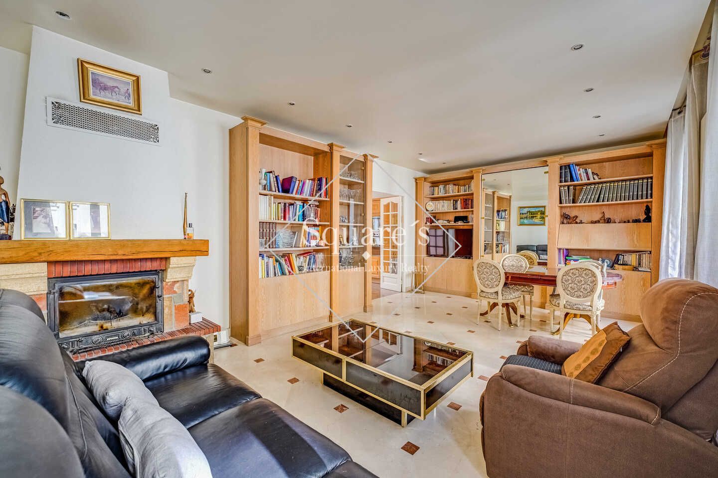 house 4 Rooms for sale on Issy les Moulineaux (92130)
