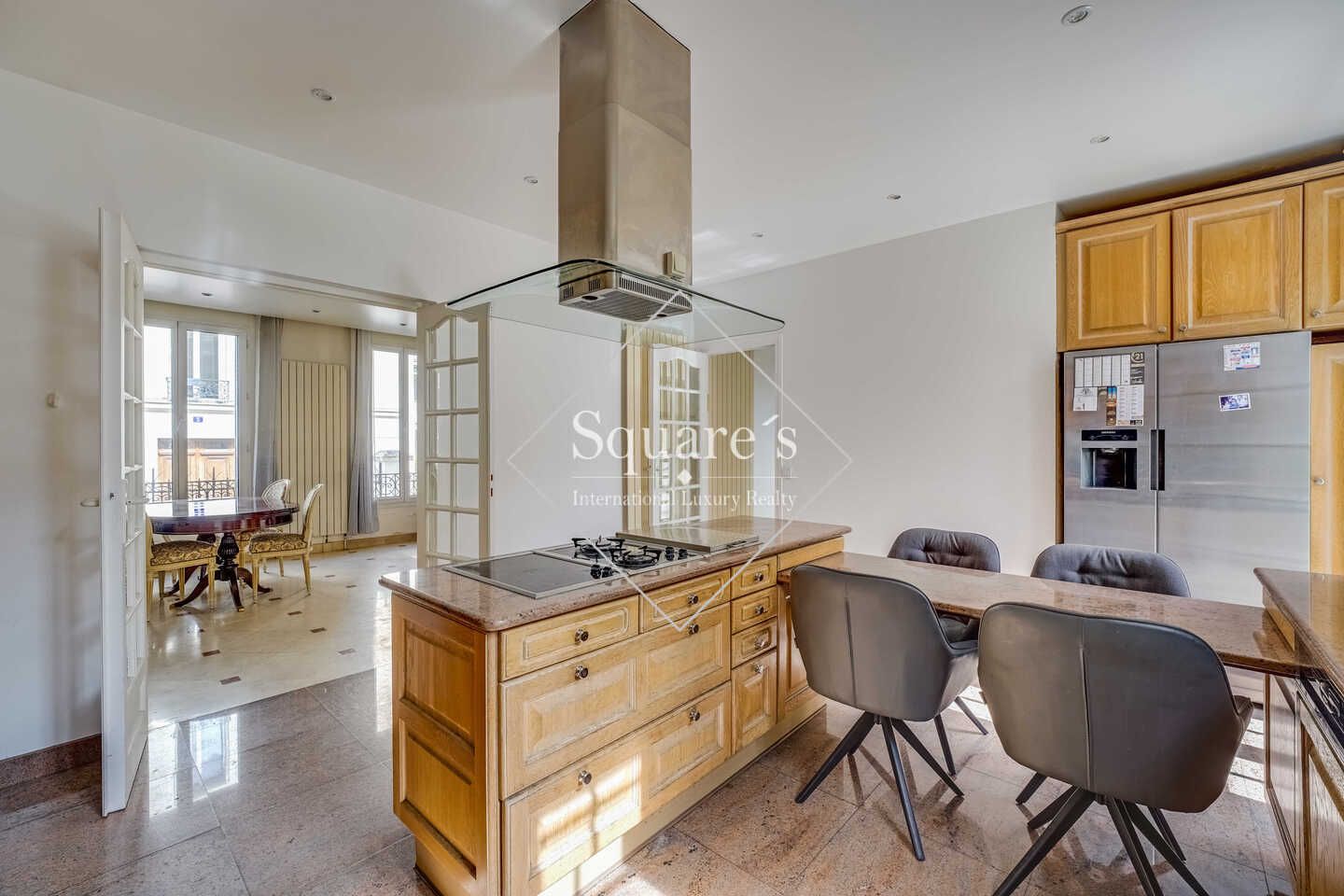 house 4 Rooms for sale on Issy les Moulineaux (92130)