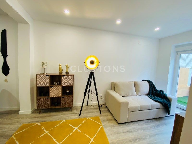 apartment 6 Rooms for sale on Lisboa (1500)