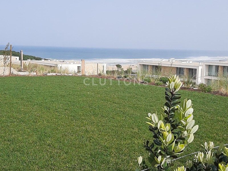 house 5 Rooms for sale on Óbidos (2510)