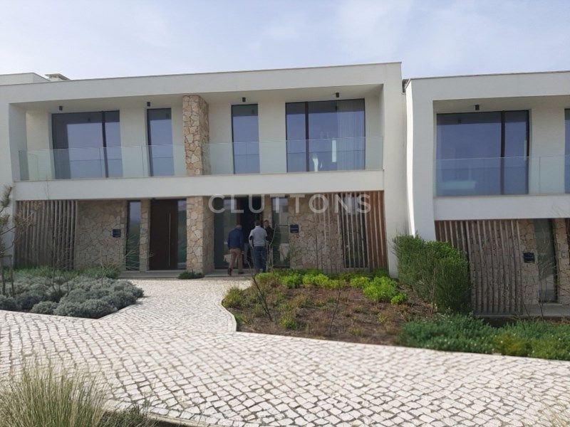 house 5 Rooms for sale on Óbidos (2510)