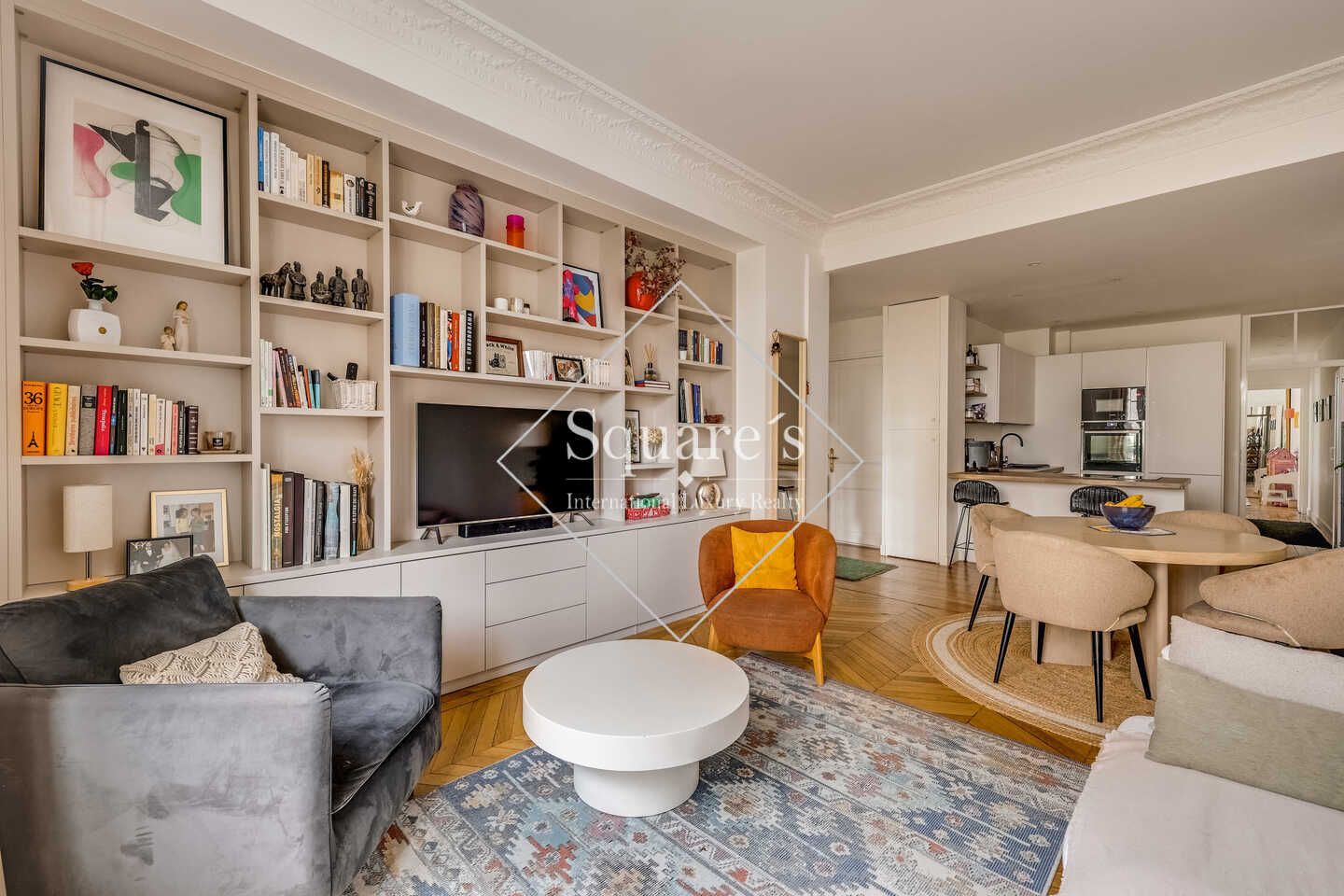 apartment 5 Rooms for sale on Neuilly-sur-Seine (92200)