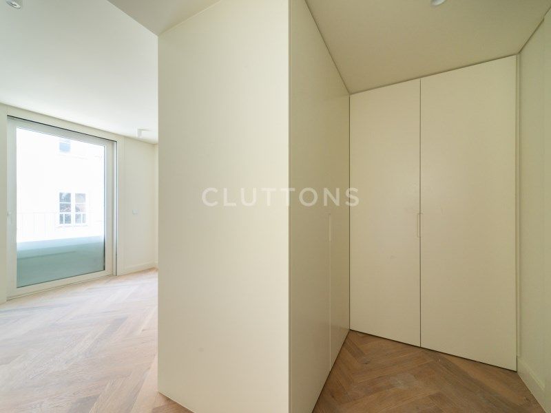 apartment 5 Rooms for sale on Lisboa (1300)
