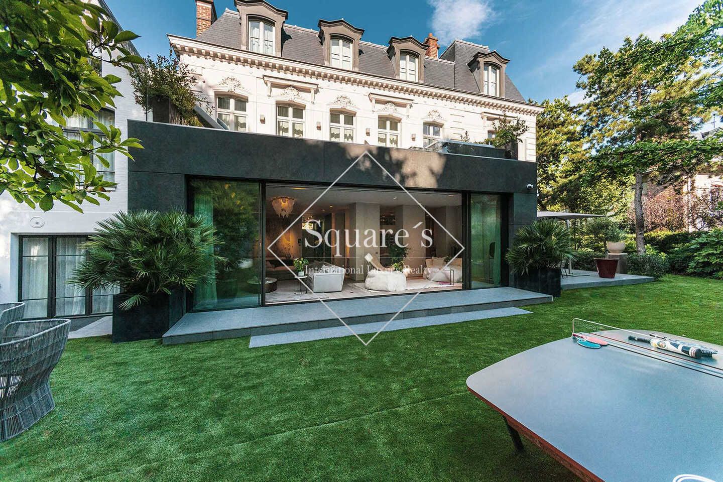 hôtel particulier 10 Pièces en vente sur Paris 16ème (75016)