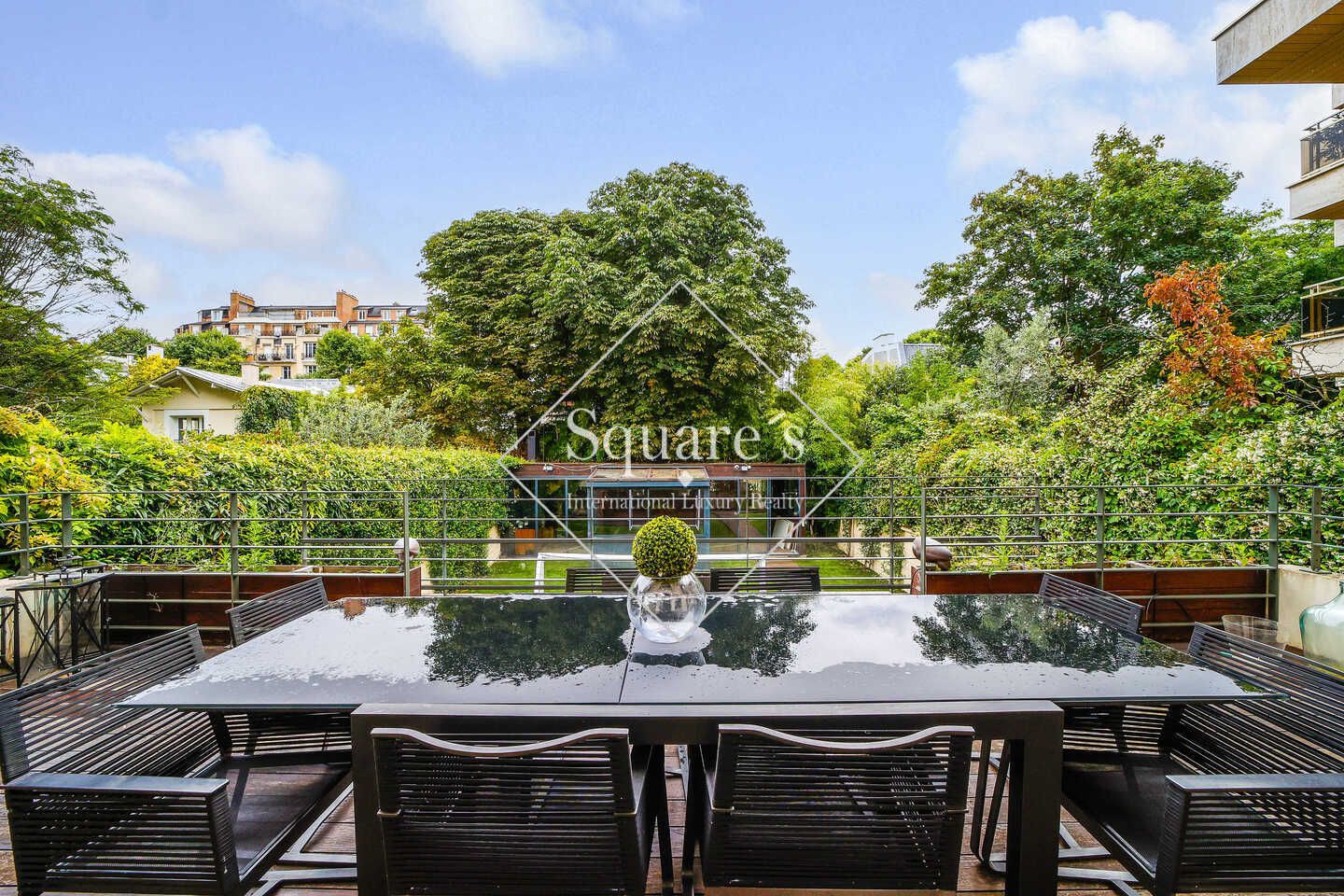 hôtel particulier 8 Pièces en vente sur Neuilly-sur-Seine (92200)