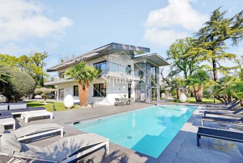 Vente Maison Rueil-Malmaison 6&nbsp;Pièces 397&nbsp;m²